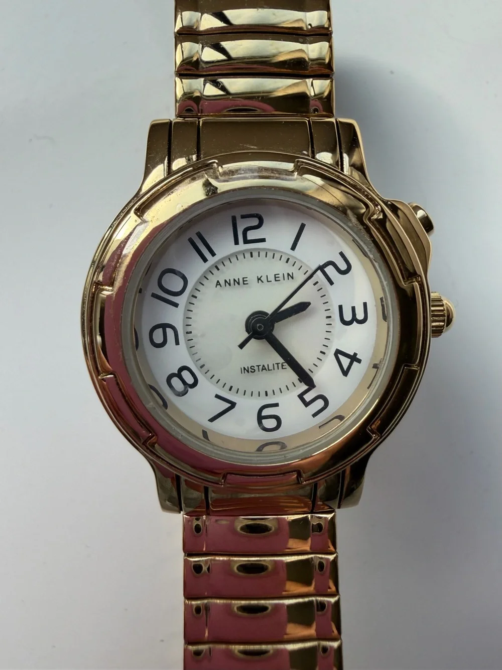 Anne Klein INSTALITE Gold Tone Stretch Band Women’s Watch/ New Battery/ Works